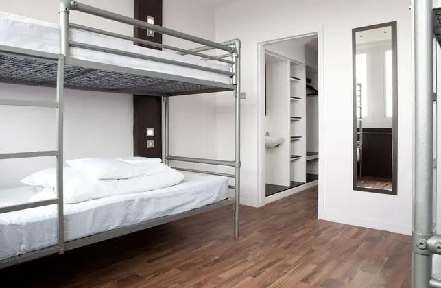 Ortak Ranzalı Oda, Sadece kadınlar için (14 person)