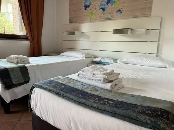 Business Büyük Yataklı Tek Kişilik Oda