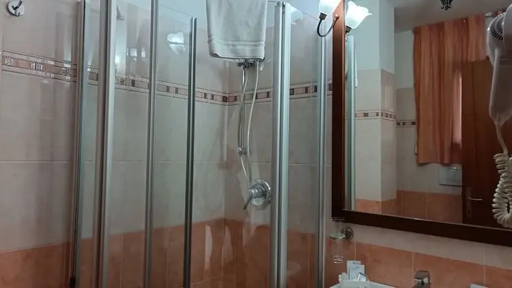 Deluxe Dört Kişilik Oda, Balkon