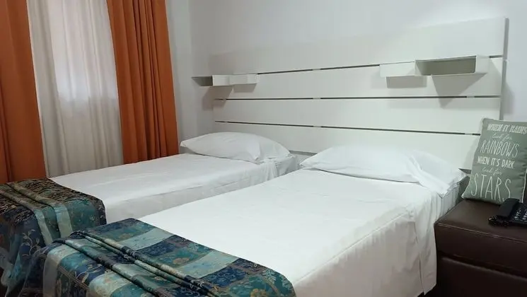 Deluxe Dört Kişilik Oda, Balkon