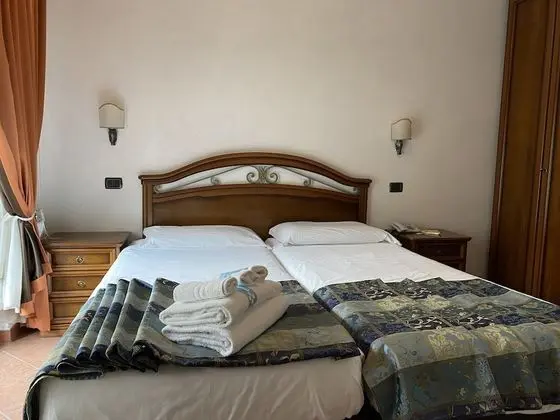 Deluxe Dört Kişilik Oda, Balkon