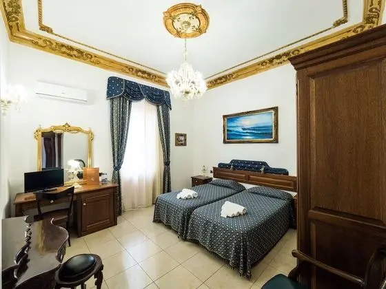 Standard Tek Büyük veya İki Ayrı Yataklı Oda