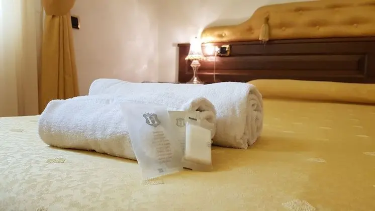 Standard Tek Büyük veya İki Ayrı Yataklı Oda