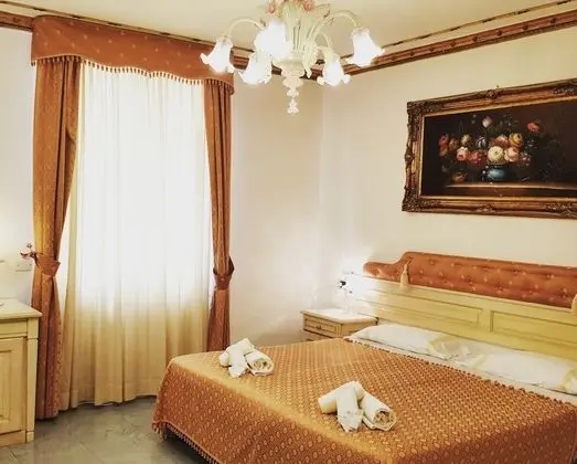 Standard Tek Büyük veya İki Ayrı Yataklı Oda