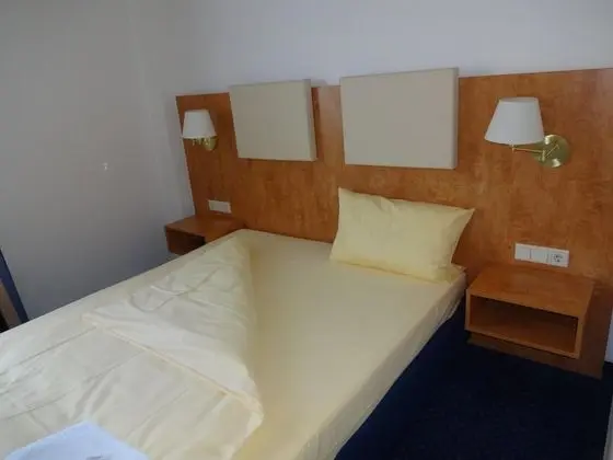 Classic Üç Kişilik Oda