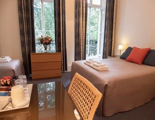 Üç Kişilik Oda, Banyolu/Duşlu