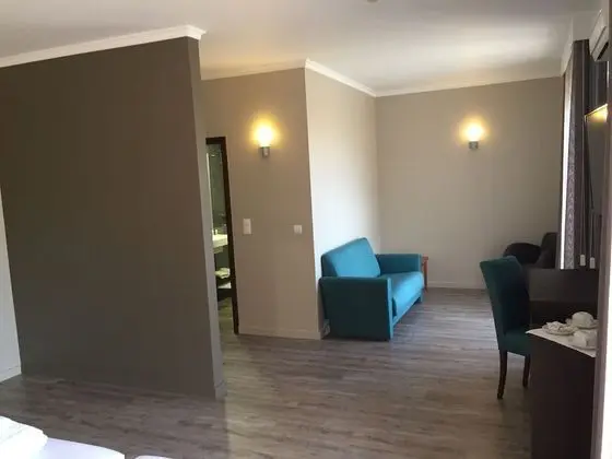 Junior Süit, Balkon/Veranda, Kısmi Deniz Manzaralı