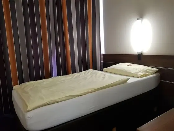 Tek Kişilik Oda