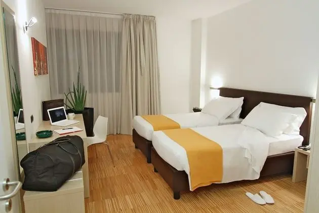 Classic Üç Kişilik Oda
