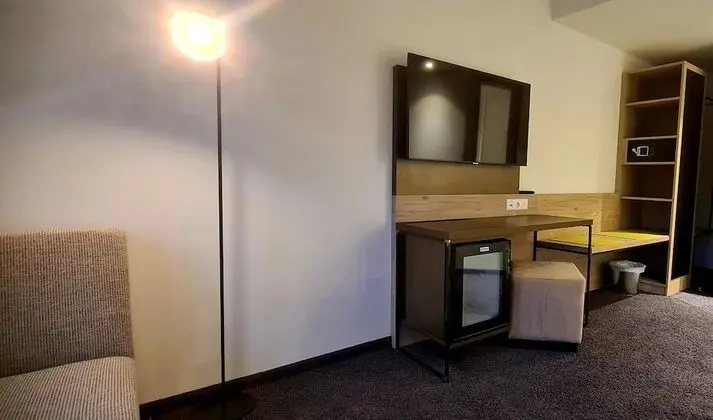 Standard Tek Büyük Yataklı Oda