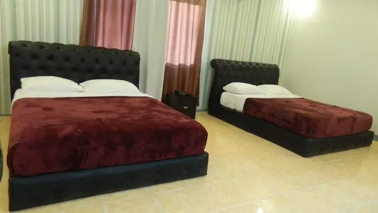 Süit (Room)