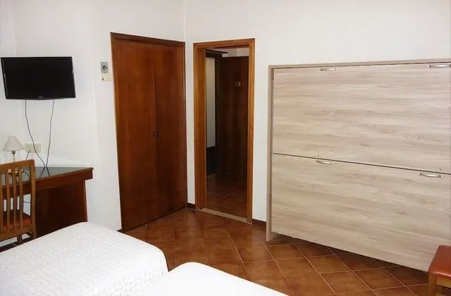 Standard Dört Kişilik Oda