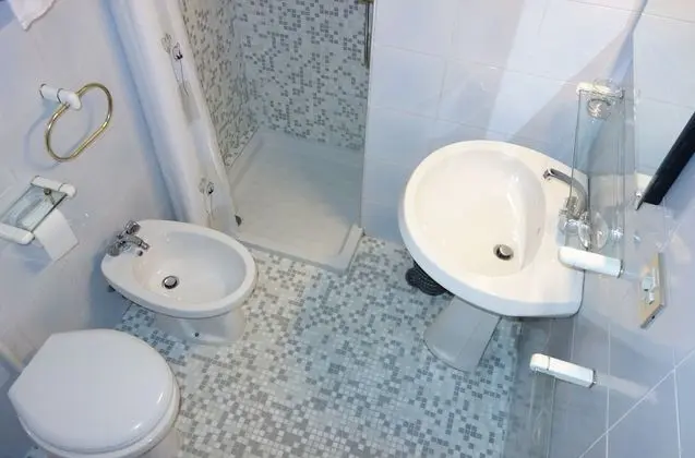 Standard Dört Kişilik Oda