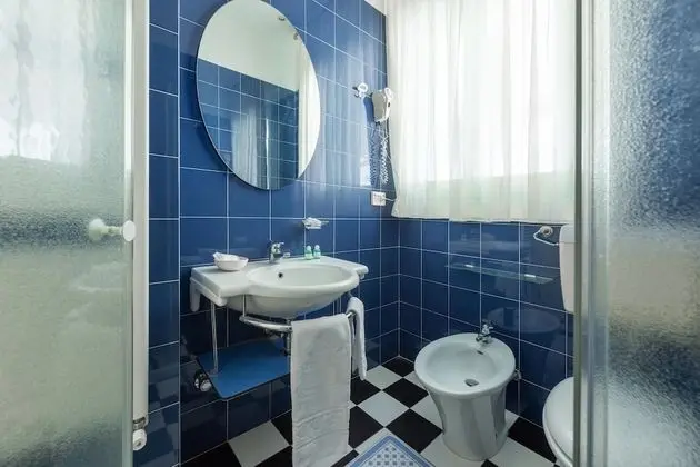 Superior Tek Büyük Yataklı Oda, Balkon, Deniz Manzaralı