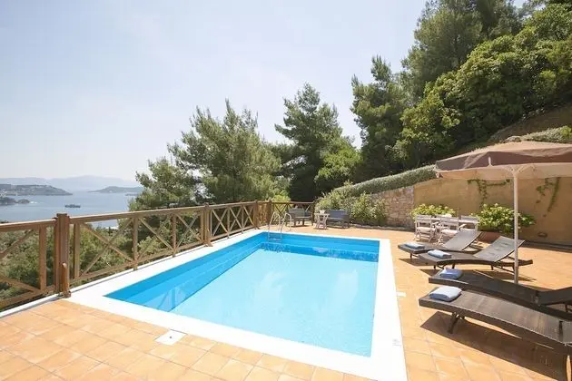 Villa, 2 Yatak Odası, Sigara İçilebilir, Şömine
