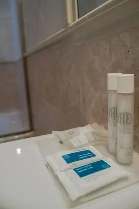 Büyük Yataklı Tek Kişilik Oda