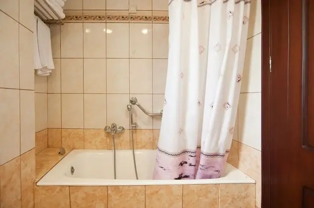 Standard Tek Büyük veya İki Ayrı Yataklı Oda