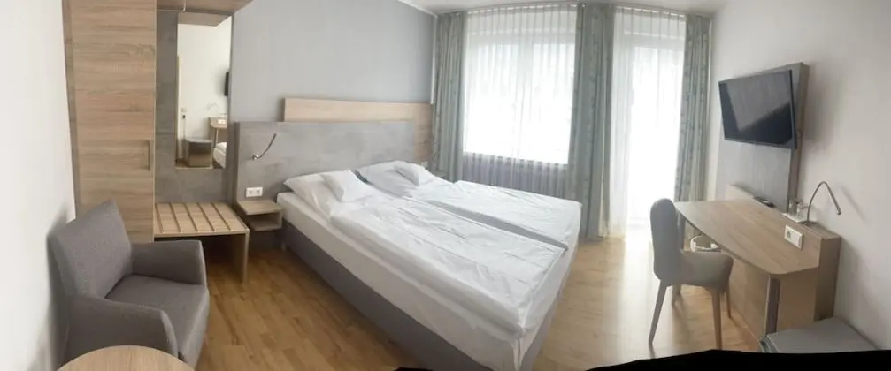 Tek Büyük veya İki Ayrı Yataklı Oda