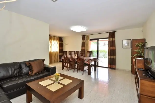 Villa, 5 Yatak Odası, Kişiye Özel Havuzlu, Deniz Manzaralı