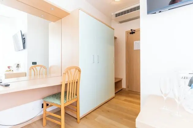 Tek Büyük Yataklı Oda