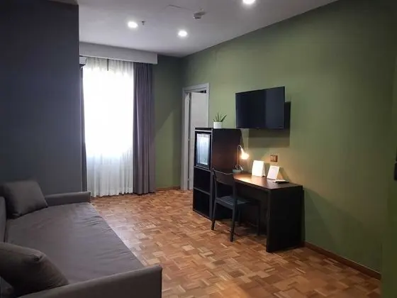 Superior Büyük Yataklı Tek Kişilik Oda