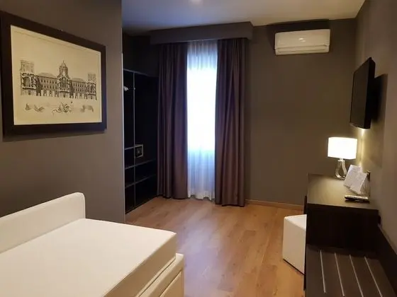 Superior Büyük Yataklı Tek Kişilik Oda