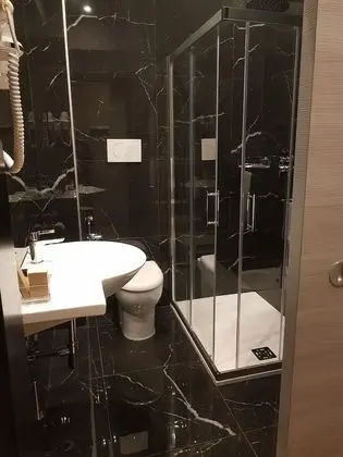 Superior Büyük Yataklı Tek Kişilik Oda