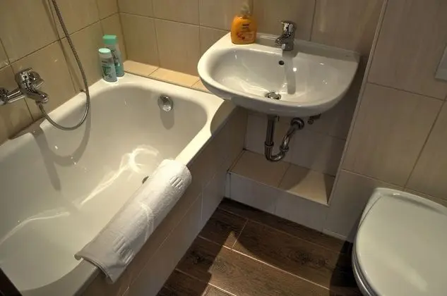 Standard Tek Büyük Yataklı Oda