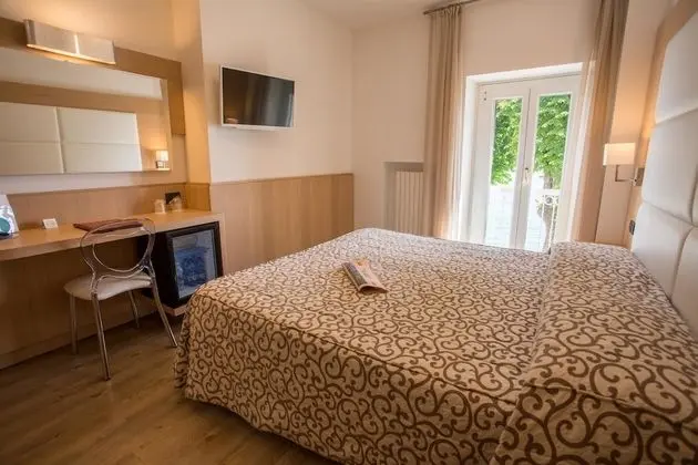 Comfort Tek Büyük Yataklı Oda, Göl Manzaralı