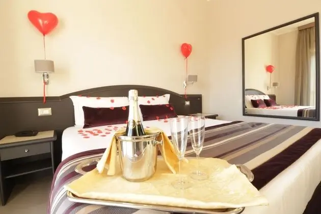 Economy Tek Büyük Yataklı Oda