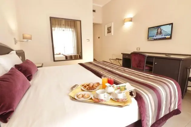 Standard Tek Büyük veya İki Ayrı Yataklı Oda