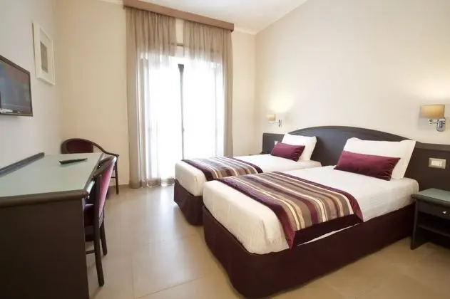 Standard Tek Büyük veya İki Ayrı Yataklı Oda