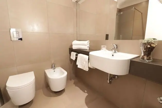 Standard Üç Kişilik Oda