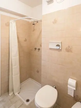 Classic Tek Büyük veya İki Ayrı Yataklı Oda, Özel Banyo