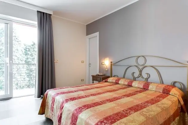 Superior Tek Büyük veya İki Ayrı Yataklı Oda, Balkon