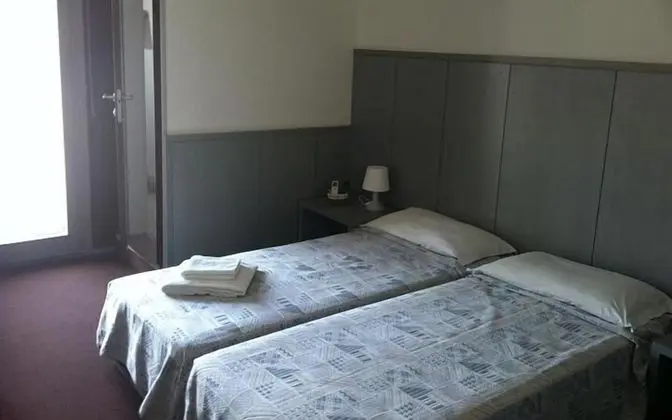 Tek Büyük veya İki Ayrı Yataklı Oda