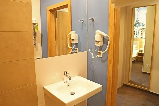 Standard Tek Büyük Yataklı Oda, Mikrodalga, Şehir Manzaralı