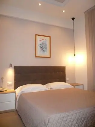Family Tek Büyük Yataklı Oda