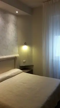 Family Tek Büyük Yataklı Oda