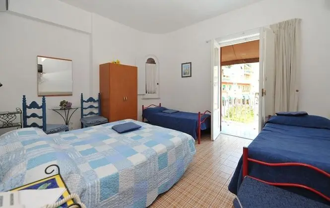 Dört Kişilik Oda