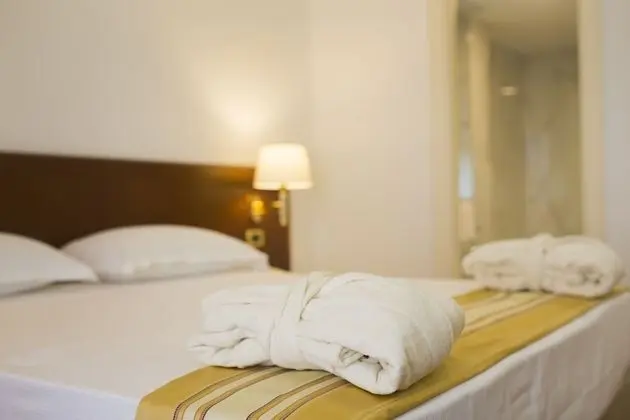 Deluxe Tek Büyük veya İki Ayrı Yataklı Oda