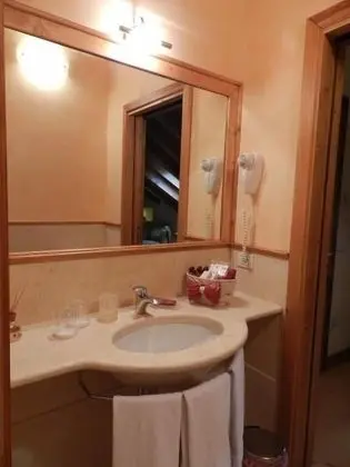 Standard Tek Büyük veya İki Ayrı Yataklı Oda