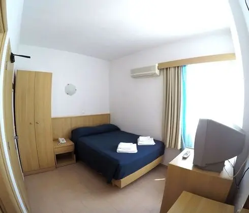 Economy Tek Büyük Yataklı Oda (No Balcony)