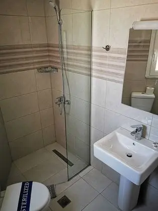 Economy Tek Büyük Yataklı Oda (No Balcony)