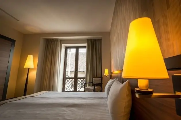 Standard Single Room Atrium