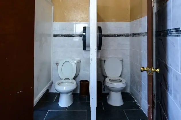 Standard Oda, 2 Büyük (Queen) Boy Yatak, Sigara İçilmez (Shared Bathroom)