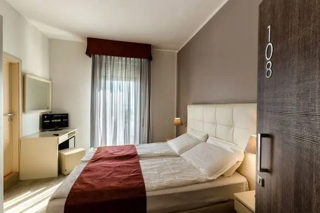 Comfort Tek Büyük Yataklı Oda, Göl Manzaralı