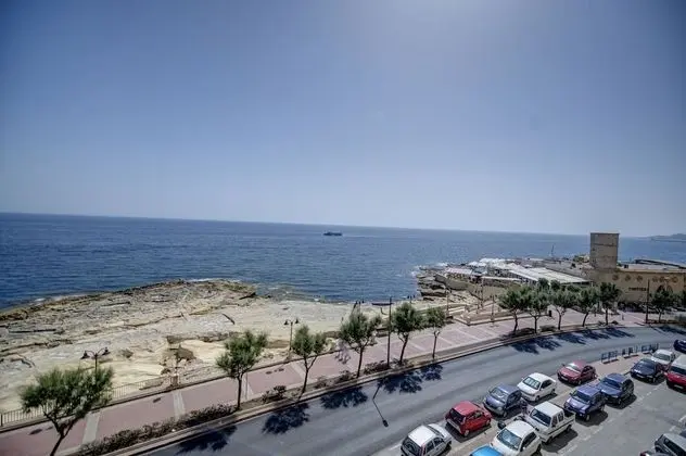 Büyük Yataklı Tek Kişilik Oda, Deniz Manzaralı