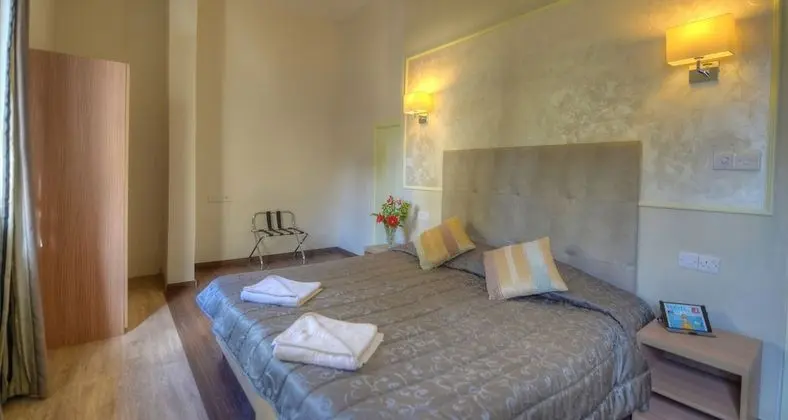 Economy Single Room (Overlooking Service shaft)
