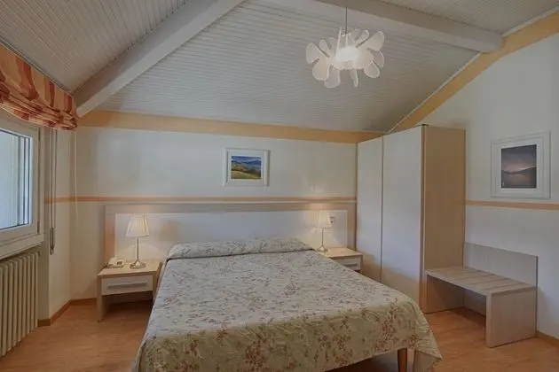 Tek Büyük Yataklı Oda, Göl Manzaralı